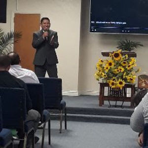 Meet your Posher, Cecilio